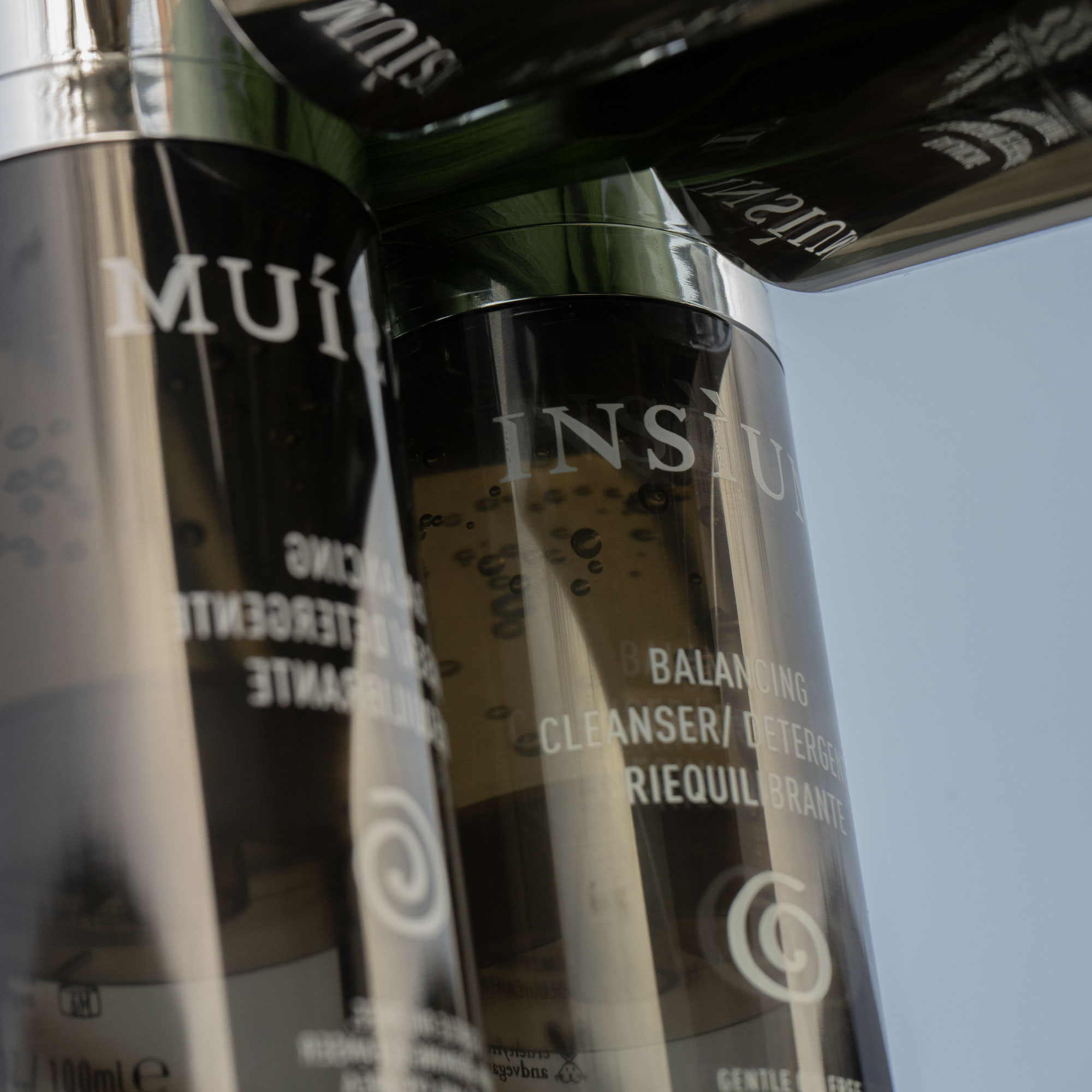 /storage/gallery/product/122/1.balancing-cleanser-3.jpg